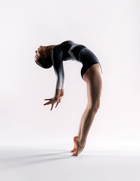 Sportrait sample — gymnast portrait on white backdrop
